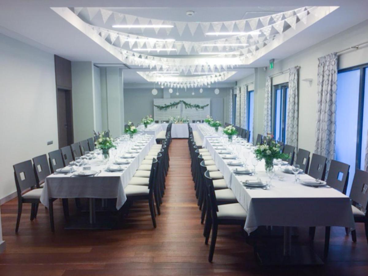 Hotel Kosma Kozmin Ngoại thất bức ảnh