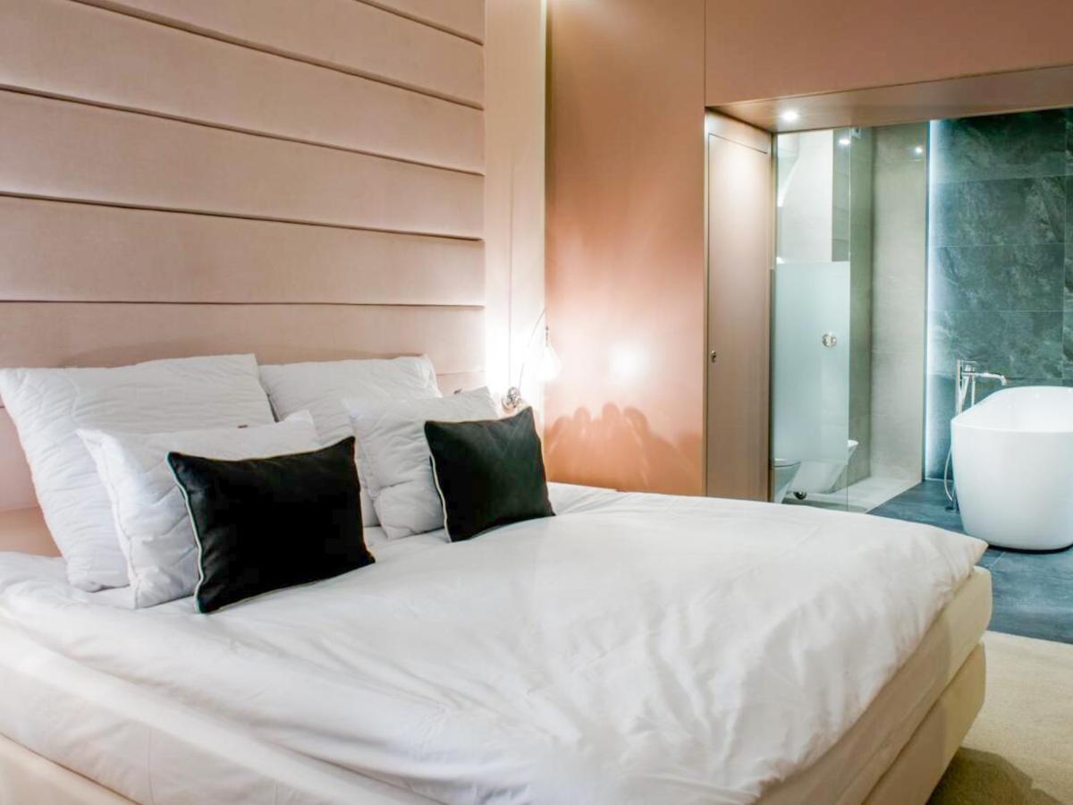 Hotel Kosma Kozmin Ngoại thất bức ảnh