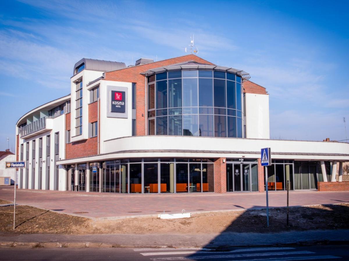 Hotel Kosma Kozmin Ngoại thất bức ảnh