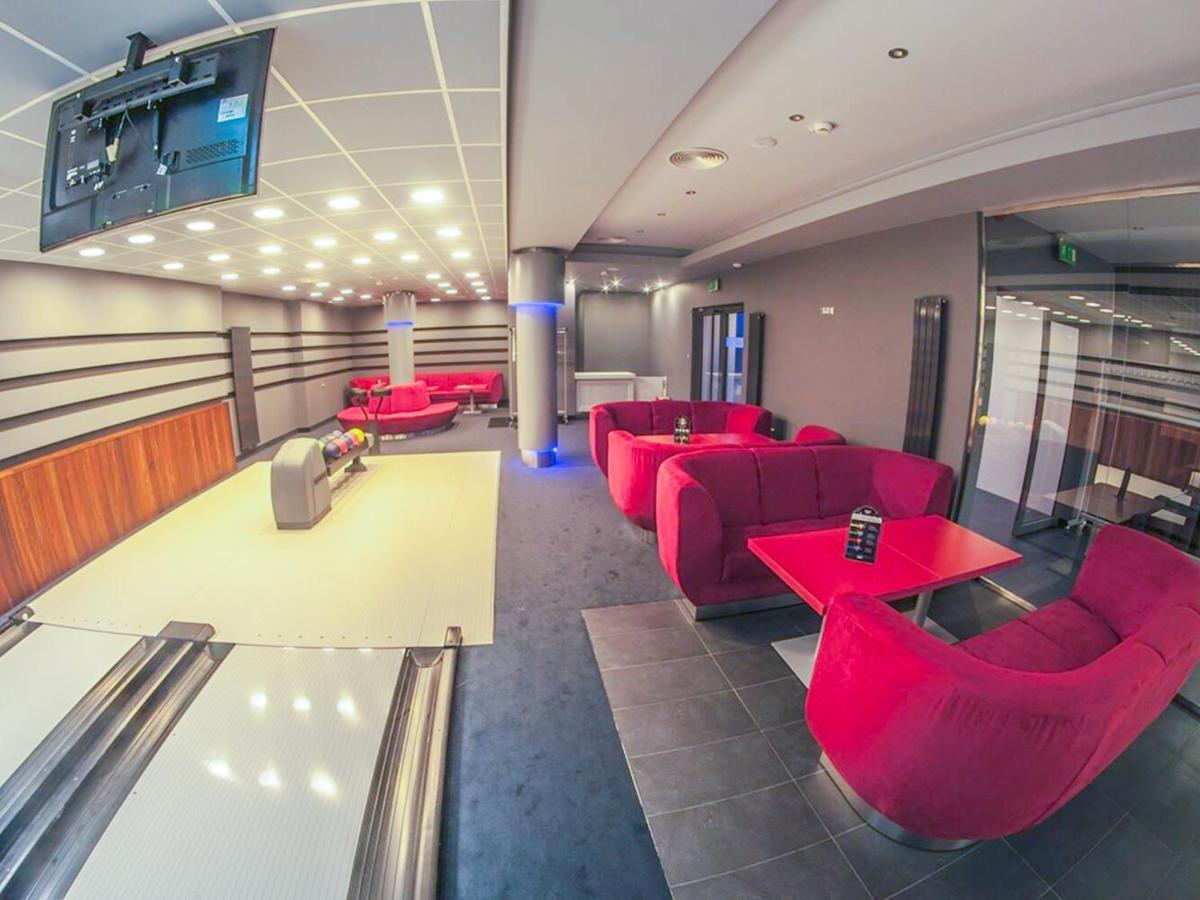 Hotel Kosma Kozmin Ngoại thất bức ảnh