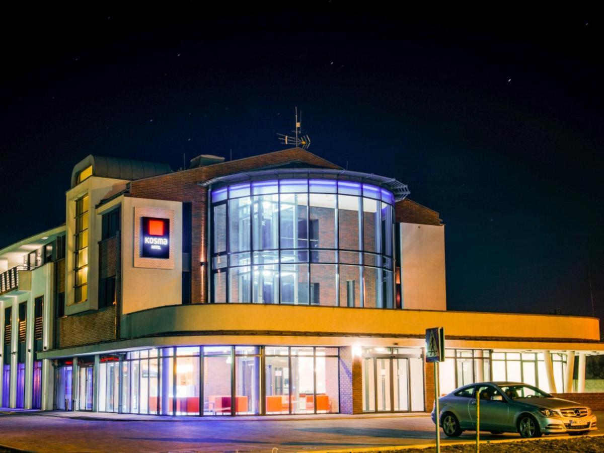 Hotel Kosma Kozmin Ngoại thất bức ảnh